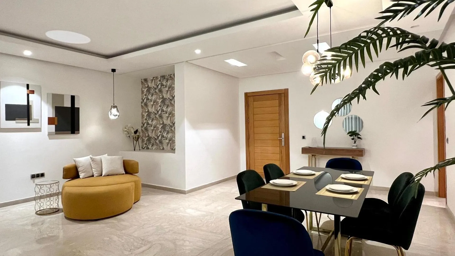 Family 3 Bedrooms- By Appartali Casablanca Marocko