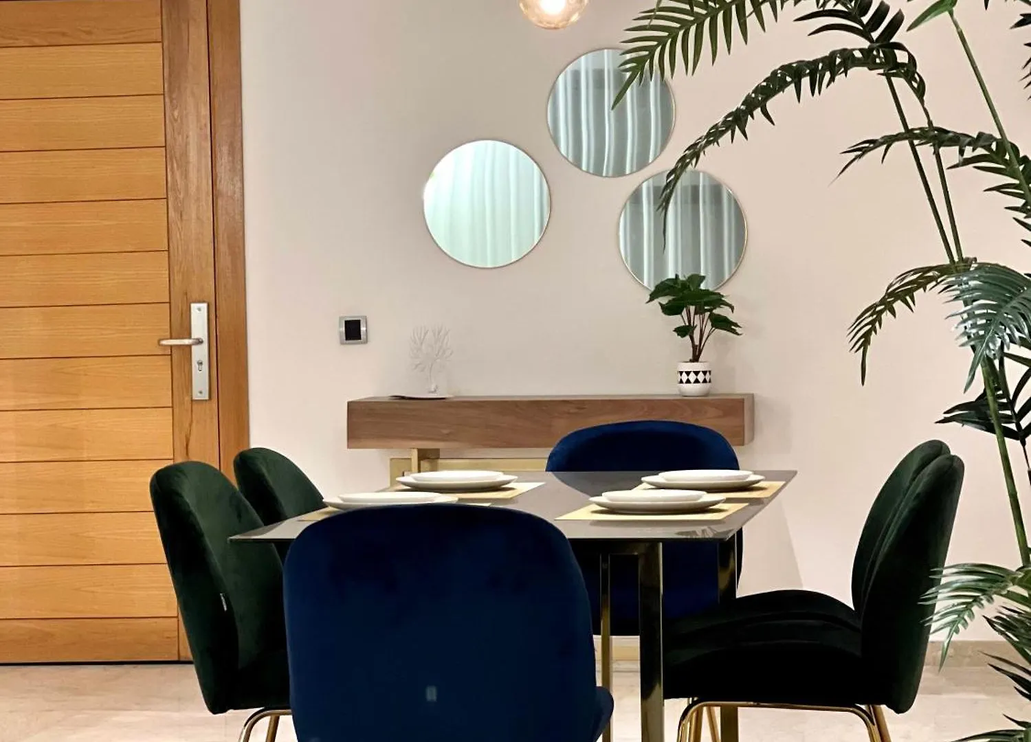 Family 3 Bedrooms- By Appartali Casablanca Marocko
